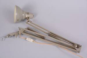 Skrivbordslampa, Luxo