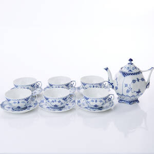 Royal Copenhagen Musselmalet teservis