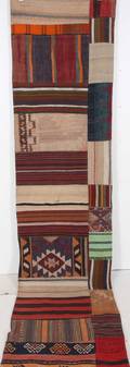 Persisk handvävd matta patchwork kelim, mått 310x75 cm.