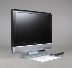 17´´ LCD fladskærm med indbygget DVD afspiller