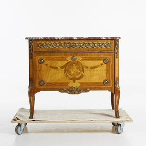 Byrå 1900-tal gustaviansk stil