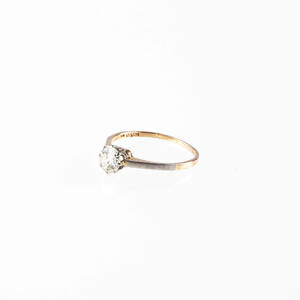Ring 18 k guld med diamant Temaauktion smycken