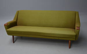Dansk møbelproducent. Sofa, teaktræ
