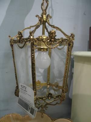 Hallampa, [skada spricka repa nagg eller slitage]