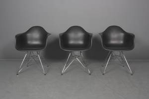 Ray  Charles Eames 1907- 1978. Tre armstole, model DAR. 3