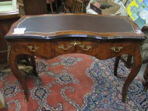 Skrivbord, rokokostil