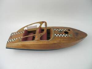 Båtmodell, Motordriven