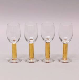 Glas