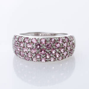 Ring med rosa turmaliner