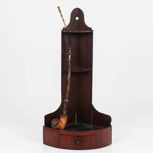 PIPSTÄLL samt SJÖSKUMSPIPA, 1800-tal