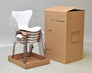 Arne Jacobsen 1902 - 1971. Sæt på seks stole, Syveren, model 3107 6