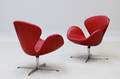 Arne Jacobsen 1902 - 1971. Par loungestole Svanen, model 3320 med Vacona Anilin læder 2