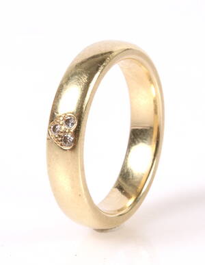 Hjertering, 14 kt guld. 0,03 ct. 5,3 gr. 