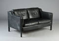 Stouby. To-pers. sofa, læder.