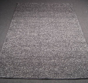 Indisk håndknyttet tæppe, 170x240cm.