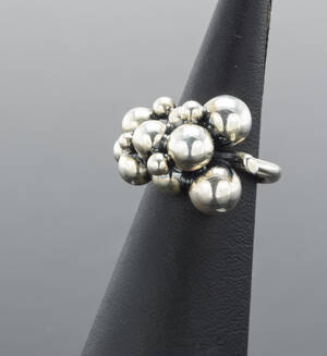 Georg Jensen, Moonlight Grapes ring, lille model af sterling sølv Denne vare er sat til omsalg under nyt varenummer 5051569