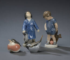 En samling figurer af porcelæn Royal Copenhagen bestående af 4 dele.