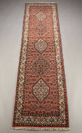 Orientalsk tæppe. 306 x 83 cm Denne vare er sat til omsalg under nyt varenummer 4167036
