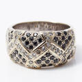 Ring 18 k guld delvis rodinerat diamanter