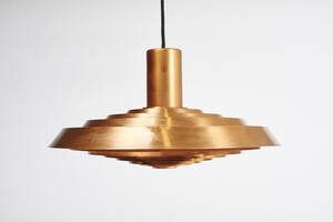 Poul Henningsen. Tallerken pendel, kobber 