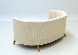 Dansk Møbelsnedker. Bananformet sofa. 1940erne