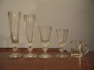 Glasservisdelar