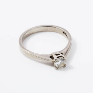 Ring 18 k vitguld diamant
