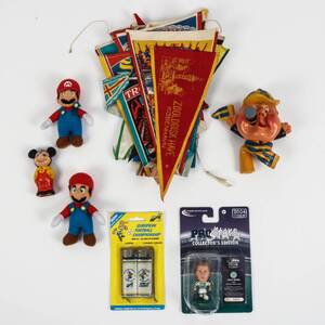 PARTI KURIOSA, bl.a Super Mario  stadsvimplar