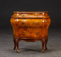 Rokokoform kommode, nøddetræ