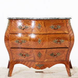 Byrå med stenskiva rokokostil