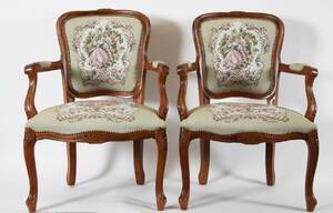 Karmstolar ett par, Rokoko-stil, 1900-tal