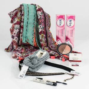 KOSMETIKA och ACCESSOARER