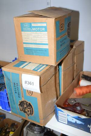 Motorer 4 st, i originalkartong, AEI typ BK2204