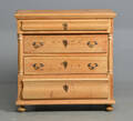 Kommode af fyrretræ