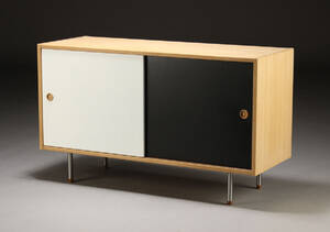 Dansk møbelproducent. Skænk, egetræ 