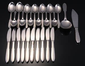 Gundorph Albertus for Georg Jensen. Mitra bestik af stål 25