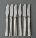 Sigvard Bernadotte for Georg Jensen. Bernadotte seks frokostknive med skafter af sterlingsølv. 6