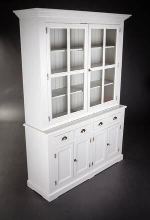 Vitrineskab af hvidmalet træ