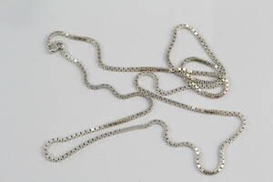 Halsband