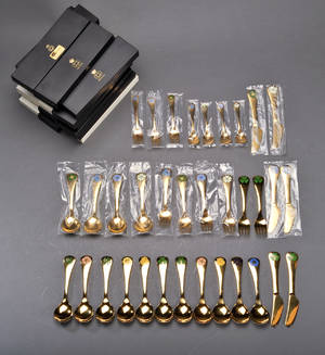 Samling Georg Jensen årsskeer, -gafler og -knive. 34