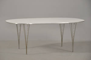 Piet Hein 1905-1996  Bruno Mathsson 1907-1988. Super Ellipse spisebord
