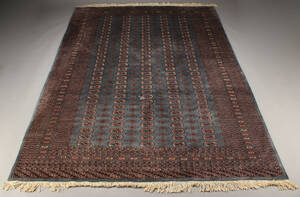 Pakistansk tæppe, 310 x 220 cm.