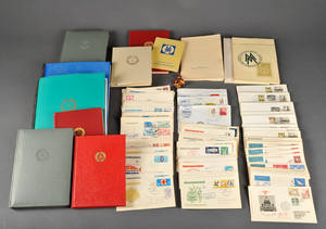 DDR. 8 bøger, 4 hæfter og FDC