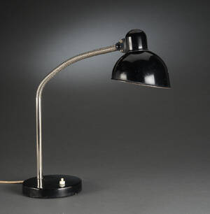 Christian Dell. Kaiser bordlampe, model 6561, sort