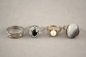 Ringar i silver 4 st