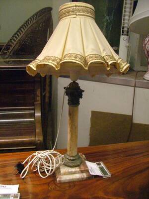 Bordslampa, marmor