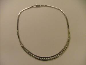 Collier, vitguld med briljanter 1