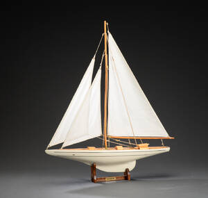 Modelsejlbåd. J-boat. Rainbow 