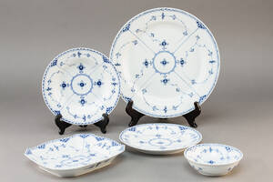 Royal Copenhagen. Musselmalet halvblonde, diverse dele 5