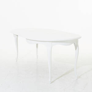 Matbord med iläggsskiva